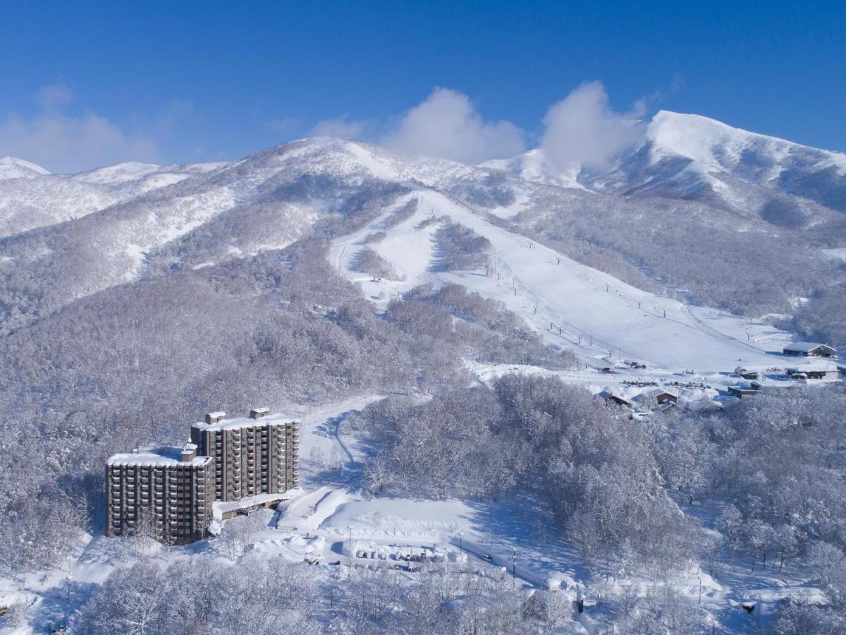 One Niseko Resort Towers Exterior photo